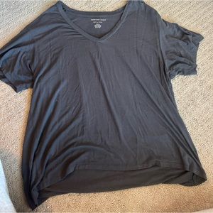 American eagle soft & sexy flowy tshirt size medium